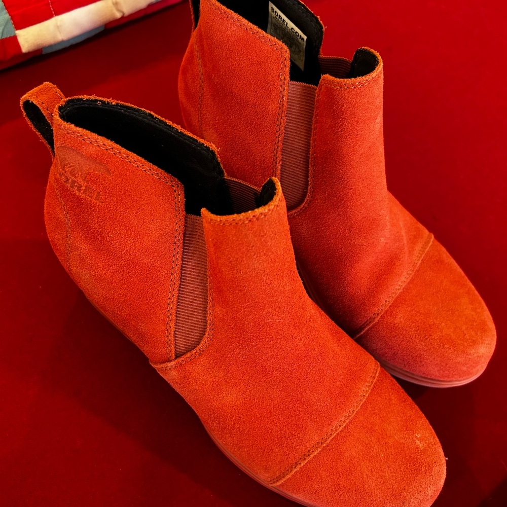 Sorel wedge boots- Orange